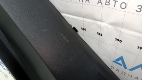 Decorație stâlp spate stânga jos Hyundai Elantra AD 17-20 negru, prindere ruptă, zgârieturi, plastic albit