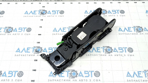 Подстаканники центральной консоли Volvo XC90 16-25 тип 1, хром, с накладкой под дерево, грецкий орех