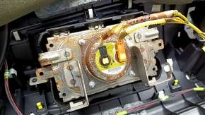 Торпедо передняя панель с AIRBAG Toyota Camry v55 15-17 usa белая строчка, ржавый пиропатрон