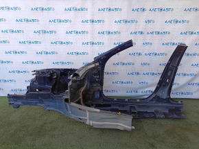 Четверть передняя правая Mercedes W213 E 17-23 отпилена, с центральной стойкой, синяя, тычки