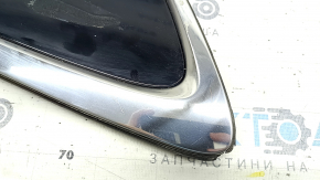 Треугольник заглушка заднего крыла правого Toyota Camry v55 15-17 usa царапины, надорван уплотнитель