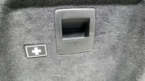 Обшивка арки задняя левая в сборе BMW X5 G05 19-23 черная, цельная, с крышкой, с ручкой откидывания сидения, с накладкой замка, царапины