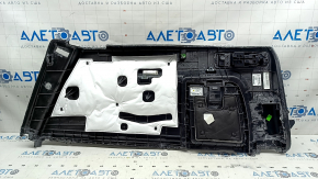 Обшивка арки задняя левая в сборе BMW X5 G05 19-23 черная, цельная, с крышкой, с ручкой откидывания сидения, с накладкой замка, царапины