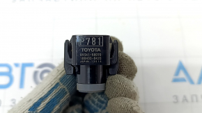 Парктроник переднего бампера наружный Toyota Prius 50 16-22