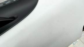 Торпедо передняя панель с AIRBAG Toyota Prius 50 17-22 черная с серым, под большой дисплей и проекцию, с накладкой JBL, царапины, под химчистку, ржавый пиропатрон