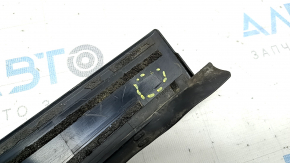 Накладка двери боковая задняя левая Toyota Camry v55 15-17 usa черная, мат, сломано крепление