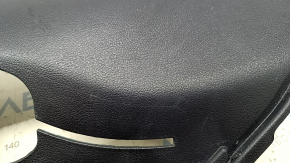 Накладка задней стойки нижняя левая Toyota Prius 50 21-22 черная, с заглушкой, царапины