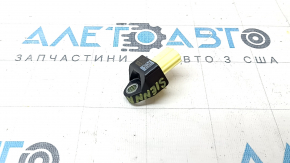 Датчик подушки безопасности багажник правый Toyota Sienna 21-26
