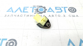Датчик подушки безопасности багажник правый Toyota Sienna 21-26