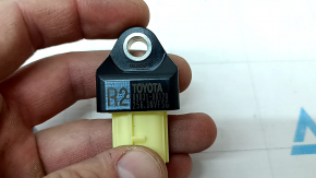 Датчик подушки безопасности багажник правый Toyota Sienna 21-26