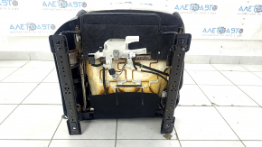 Пассажирское сидение Toyota Prius 50 19-22 без airbag, механическое, подогрев, кожа черно-серая, под химчистку