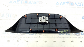 Накладка торпеды верхняя центральная Toyota Prius 50 16-22 черная