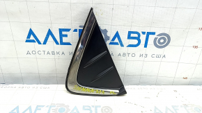 Capa triunghiulara fata stanga Toyota Sienna 21-25 cu turnare cromata, zgarieturi