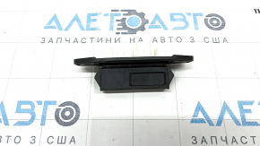 Buton pentru deschiderea ușii portbagajului Toyota Sienna 21-25