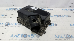 Верхняя крышка корпуса воздушного фильтра Toyota Camry v55 15-17 2.5 usa без расходомера, слом креп, деф кромки