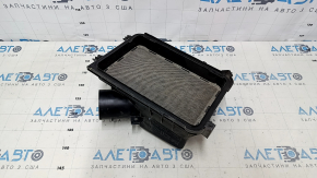 Верхняя крышка корпуса воздушного фильтра Toyota Camry v55 15-17 2.5 usa без расходомера, слом креп, деф кромки