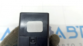 USB Hub центральной консоли Toyota Sienna 21-26 в подлокотнике