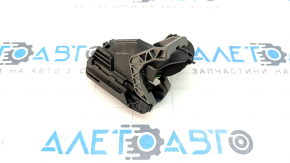 Фишка на блок ECU компьютер двигателя Toyota Sienna 23-26 большая