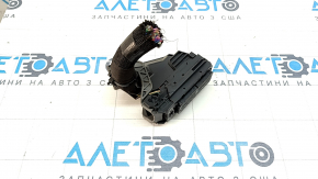Фишка на блок ECU компьютер двигателя Toyota Sienna 23-26 большая