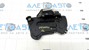 Замок двери передней левой Toyota Sienna 21-26