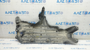 Обшивка днища правая Toyota Camry v55 15-17 usa, надорвана