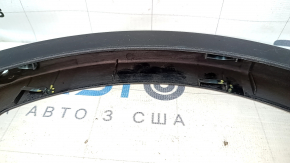 Накладка петли крышки багажника правая Lexus IS 06-14 нижняя, царапины, надломаны крепления