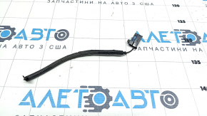 Фишка на сигнал Low Toyota Sienna 21-26