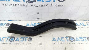 Накладка петли крышки багажника левая Lexus IS200 IS300 99-05 черная, царапины