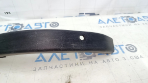 Накладка петли крышки багажника правая Lexus IS200 IS300 99-05 черная, царапины