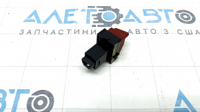 Кнопка аварийки Toyota Sienna 21-26