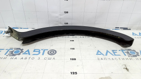 Накладка петли крышки багажника левая Cadillac ATS 13-18 черная, царапины