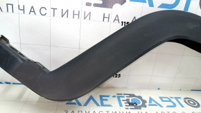 Накладка петли крышки багажника левая Mazda 6 14-21 черная, царапины