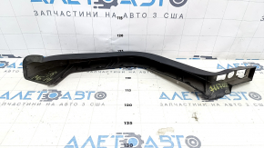Накладка петли крышки багажника правая Mazda 6 14-21 черная, царапины