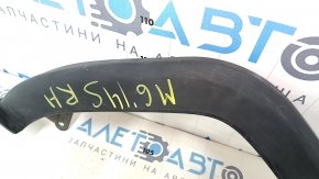 Накладка петли крышки багажника правая Mazda 6 14-21 черная, царапины