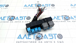 Блок реле подкапотный Toyota Sienna 21-26 большой
