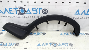 Накладка петли крышки багажника правая VW Passat b7 12-15 USA тип 1, царапины