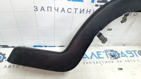 Накладка петли крышки багажника правая VW Jetta 11-18 USA, hybrid, сломаны крепления, царапины