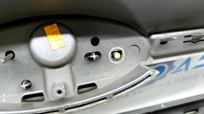 Решетка радиатора grill Ford Escape MK3 17-19 рест серая с хромом с эмблемой, песок, сломано крепление