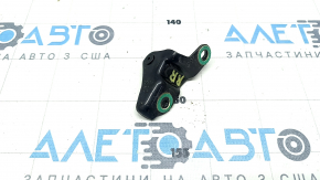 Кронштейн амортизатор двери багажника правый Toyota Sienna 21-26 на кузове