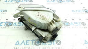 Поворотник правый Ford Escape MK3 17-19 рест, белый с птф, песок, сломано крепление