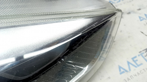 Фара передняя правая Ford Escape MK3 17-19 рест, галоген+led светлая, без крепления, сколы, паутинка