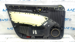 Обшивка двери карточка передняя правая VW Passat b8 16-19 USA черная с черной вставкой пластик, подлокотник кожа, молдинг черный структура, с ручкой, царапина, вмятина