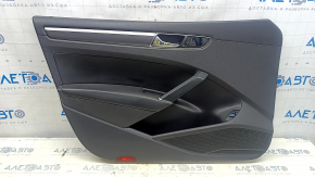 Обшивка двери карточка передняя левая VW Passat b8 16-19 USA черная с черной вставкой пластик, подлокотник кожа, молдинг черный структура, с ручкой, царапины, вмятина