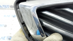 Решетка радиатора grill в сборе с обрамлением Ford Fusion mk5 17-18 хром, песок
