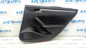 Обшивка двери карточка задняя правая VW Passat b8 16-19 USA черная с черной вставкой пластик, подлокотник кожа, молдинг черный структура, с ручкой, царапины
