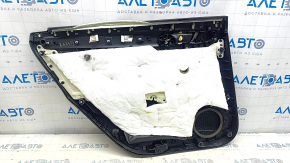 Обшивка двери карточка задняя правая VW Passat b8 16-19 USA черная с черной вставкой пластик, подлокотник кожа, молдинг черный структура, с ручкой, царапины