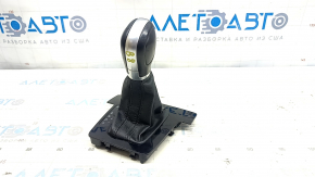 Buton de viteză cu plăcuță schimbător VW Passat b8 16-19 16- piele SUA neagră, plăcuță lucioasă, tip 2, zgârieturi și zgârieturi pe piele