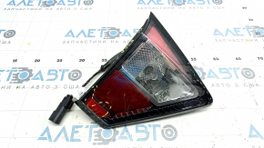 Lumina interioara capac portbagaj Ford Escape MK3 17-19 rest, elemente de fixare sparte, zgarieturi