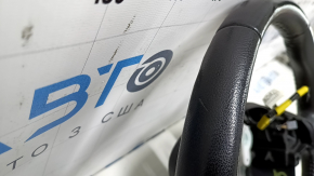 Руль голый Ford Fiesta 11-19 кожа черный, без кнопок, царапины, затерт, вмятины