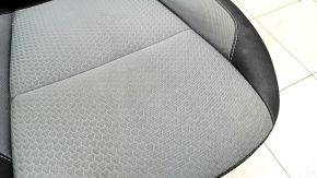 Водительское сидение Ford Escape MK3 17-19 без airbag, ткань черно-серое, электро, под химчистку
